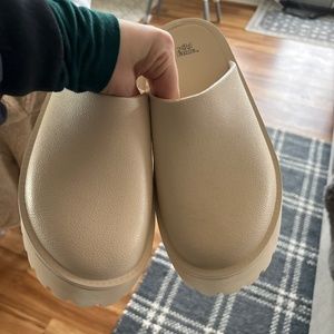 Target wild fable platform clogs